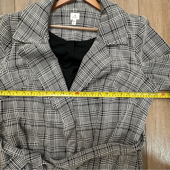 Dressbarn Black and White Plaid Belted Coat - Picture 10 of 10